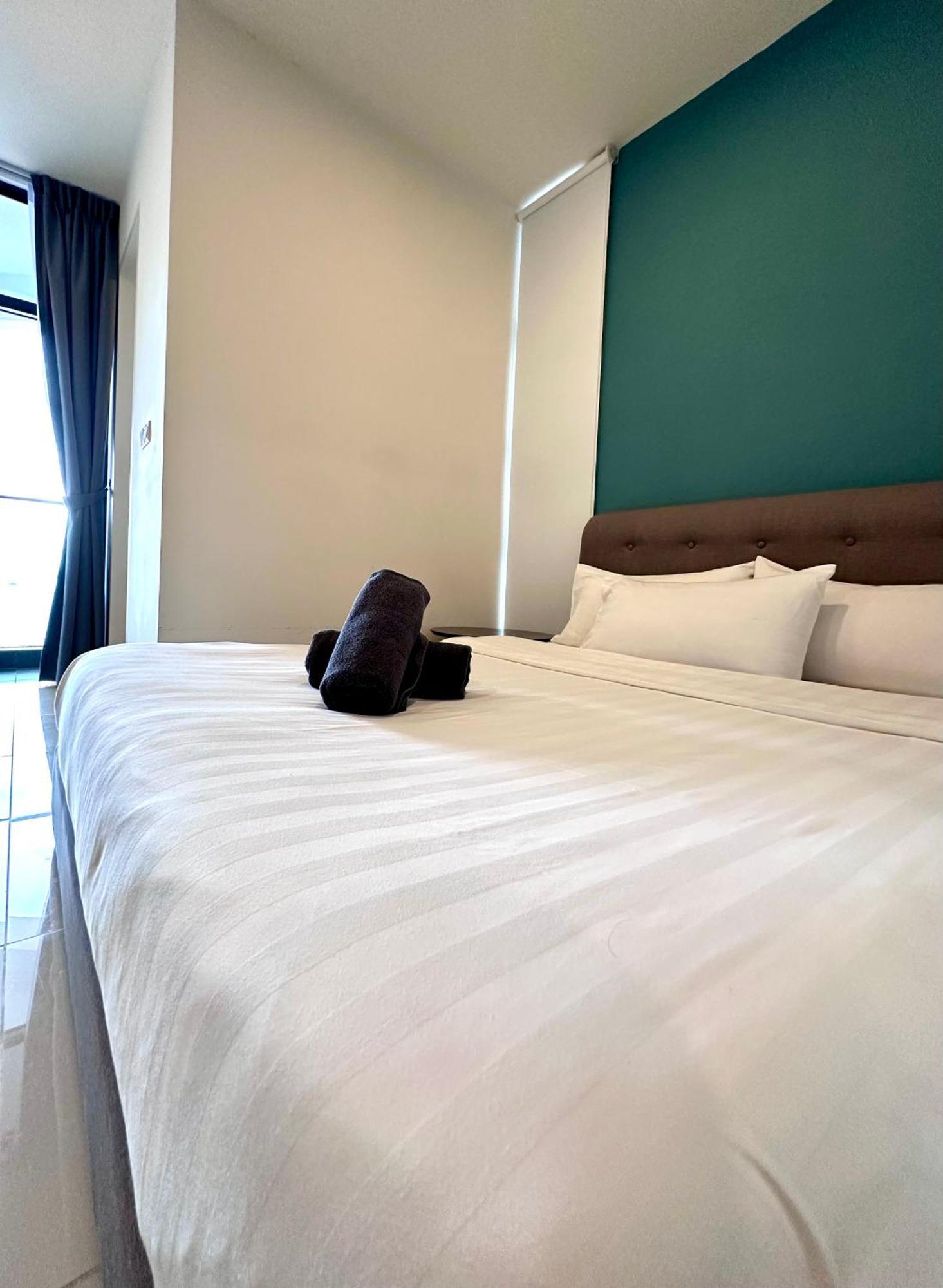 Kota Kinabalu City Centre @ The Shore By Casa Yolo Экстерьер фото