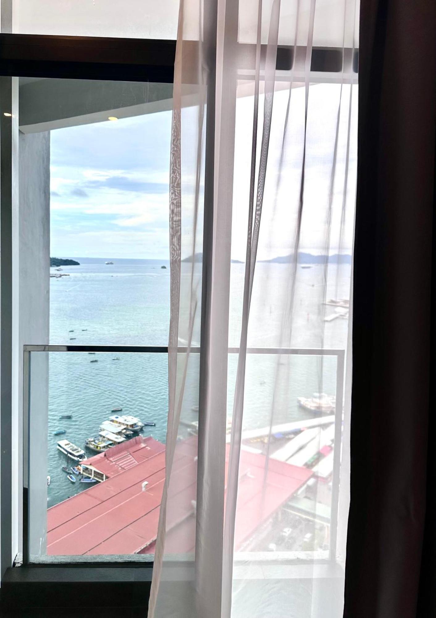 Kota Kinabalu City Centre @ The Shore By Casa Yolo Экстерьер фото